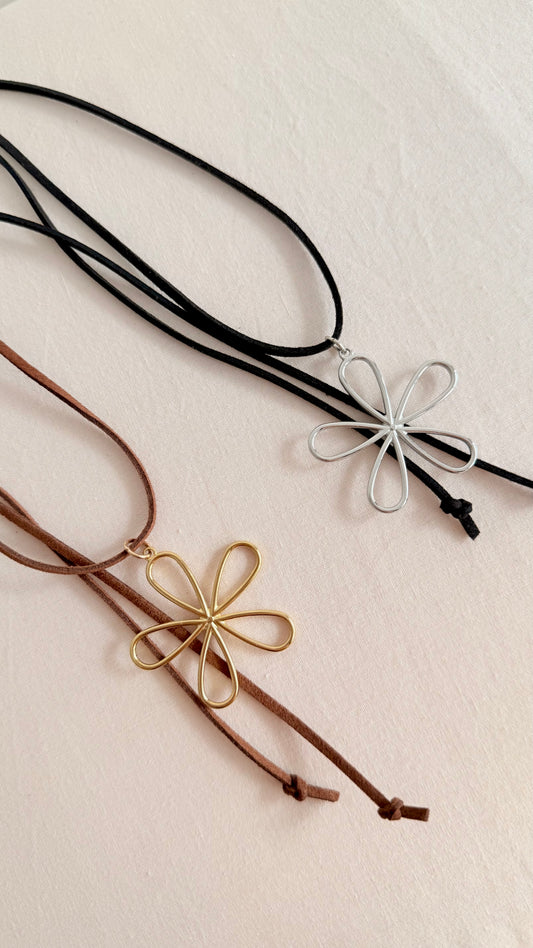 CHOKER FLOWER